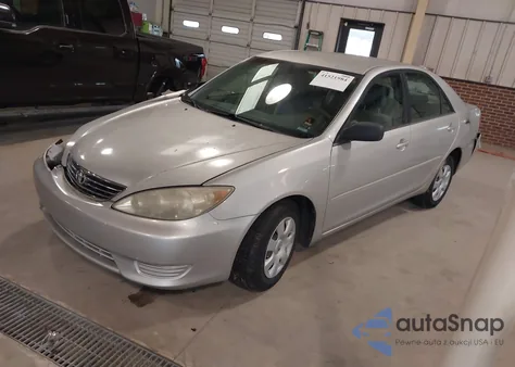 2006 Toyota Camry Std z USA, uszkodzony, nr VIN 4T1BE32K66U741292